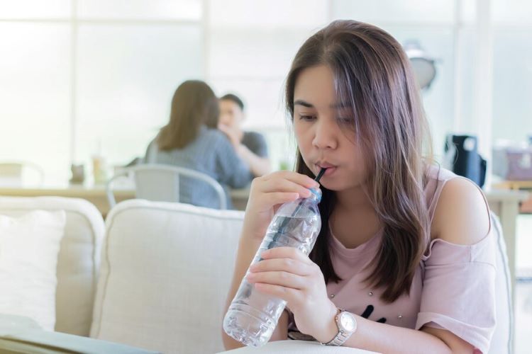 Minum Air Keseimbangan Gula Darah