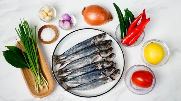(Ikan sarden beserta bumbu cabai pedas, sumber : tim Bio Insuleaf)