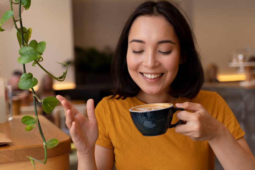 (Ilustrasi penderita diabetes konsumsi kopi, sumber : freepik)